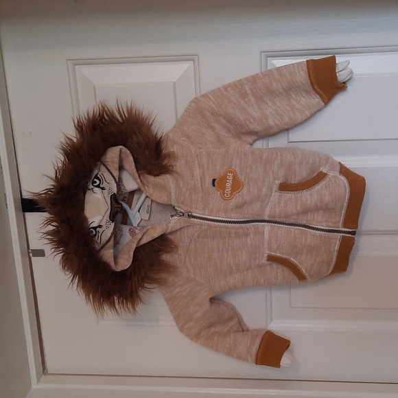 18 mo lions goodies adorable great condition - Picture 2 of 5